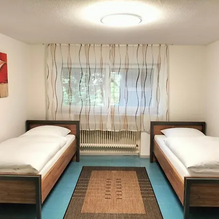 Monteurenwohnung Im Untergeschoss Mit Tageslicht